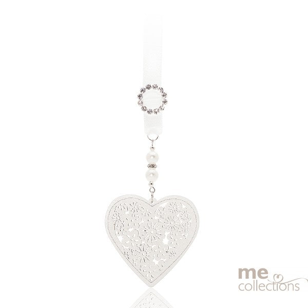 Carved Wooden Heart – A Beautiful Bridal Keepsake