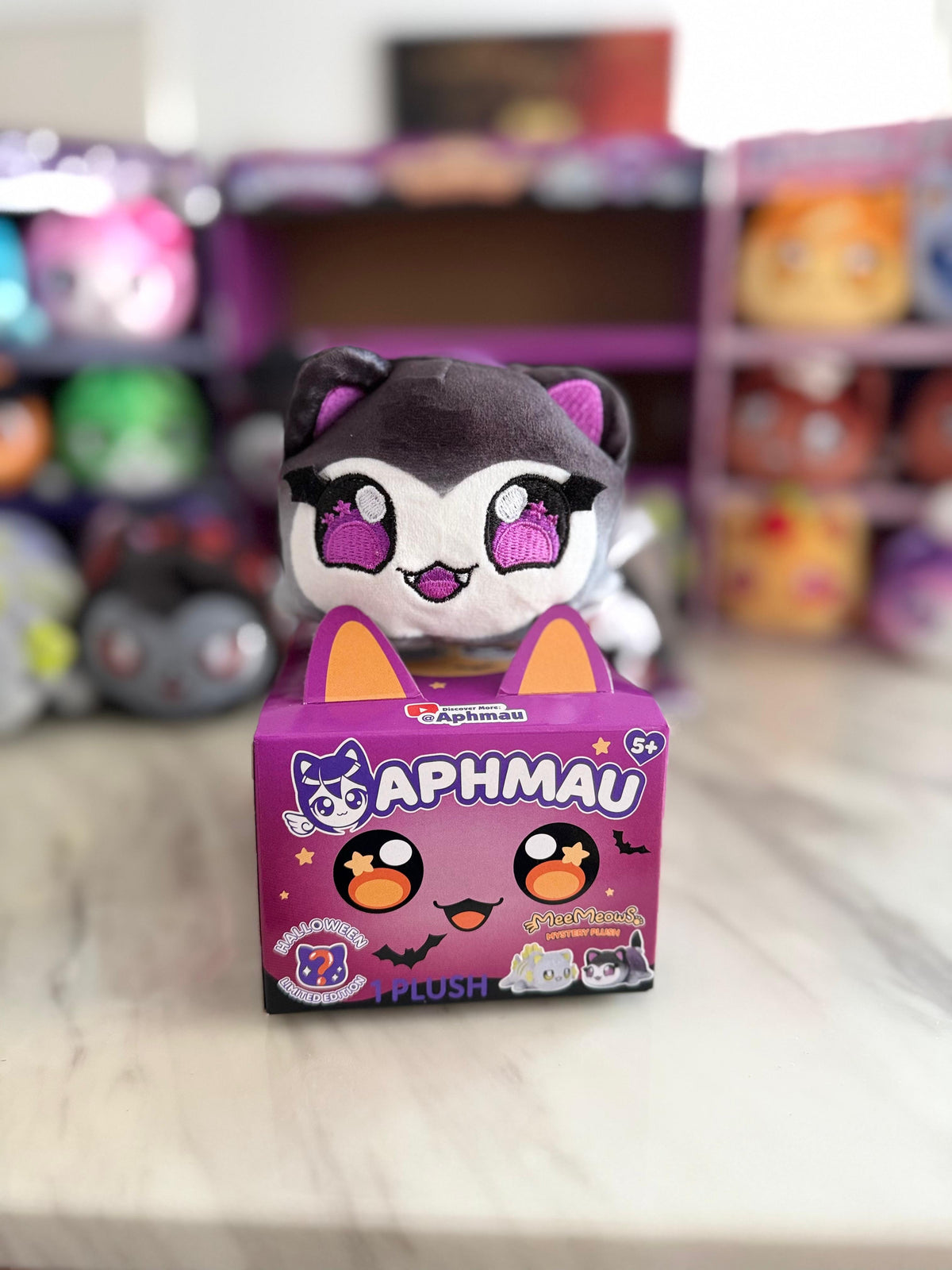 Aphmau MeeMeows Halloween random plush - frankenstein cat design on box