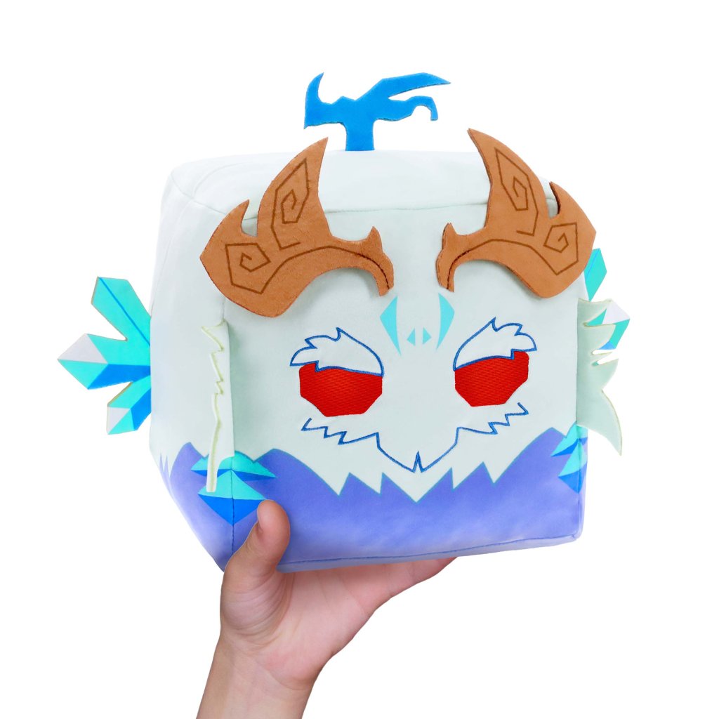 BLOX FRUITS 8 inch Mystery Deluxe Plush includes 1 DLC Code