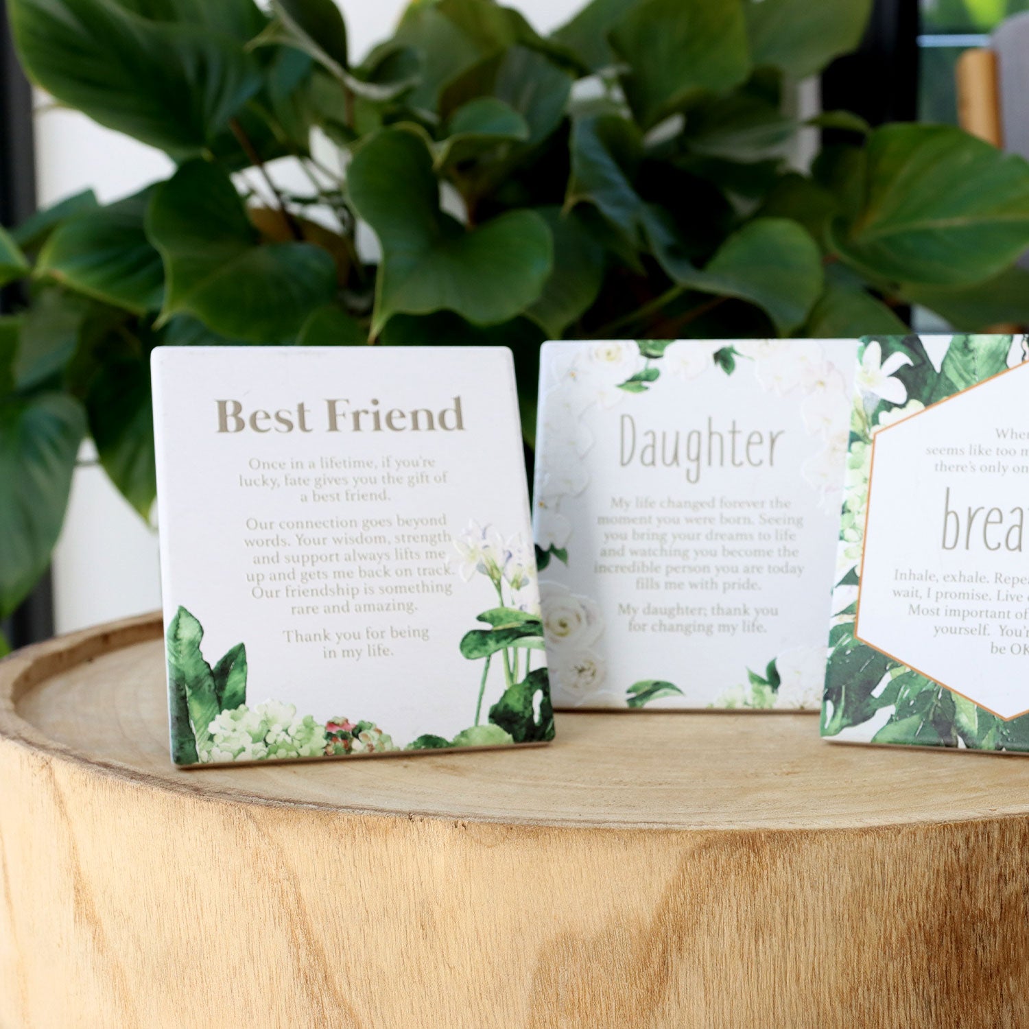 Splosh Greenhouse Best Friends Verse - Gift for Best Friends - Ceramic verse with embossed design