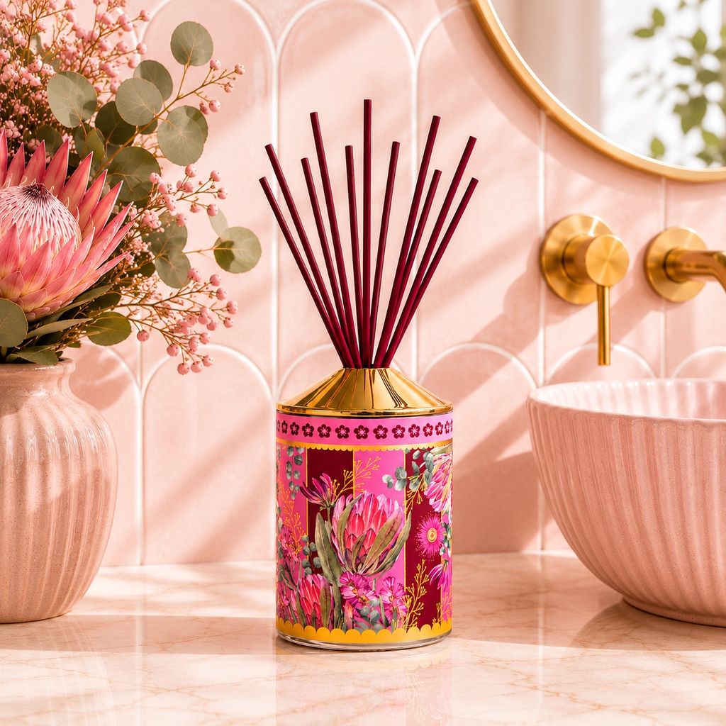 Lisa Pollock Celebrate Fragrant Living Collection - Coconut & Lime Reed Diffuser 150ml – 8 Reeds