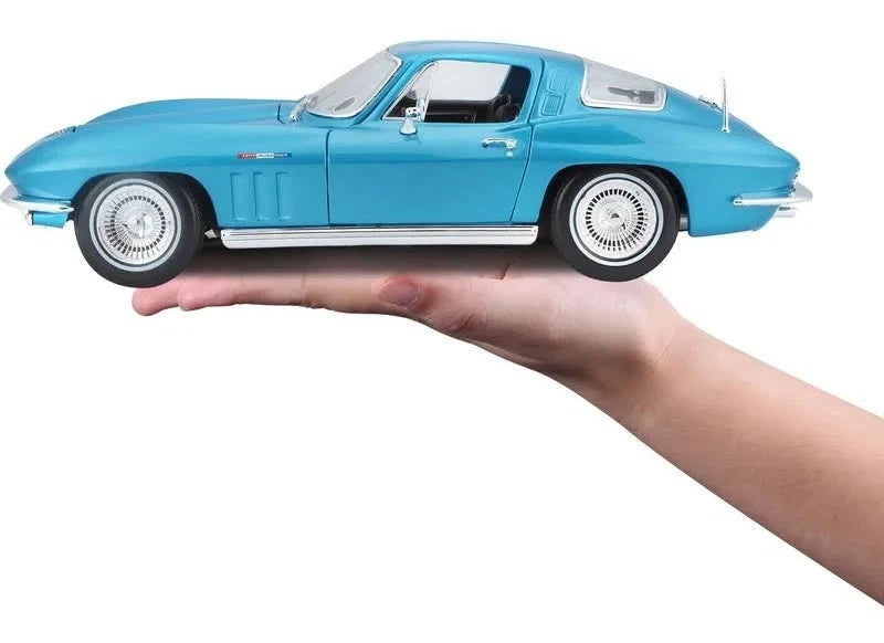 Maisto 1/18 Diecast Special Edition 1965 Chevrolet Corvette Metallic Blue Model