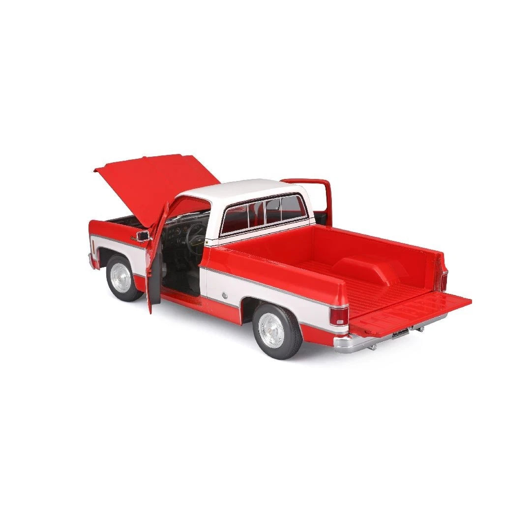 Maisto 1/18 Diecast Special Edition 1974 Chevrolet C10 Cheyenne Super Red Model