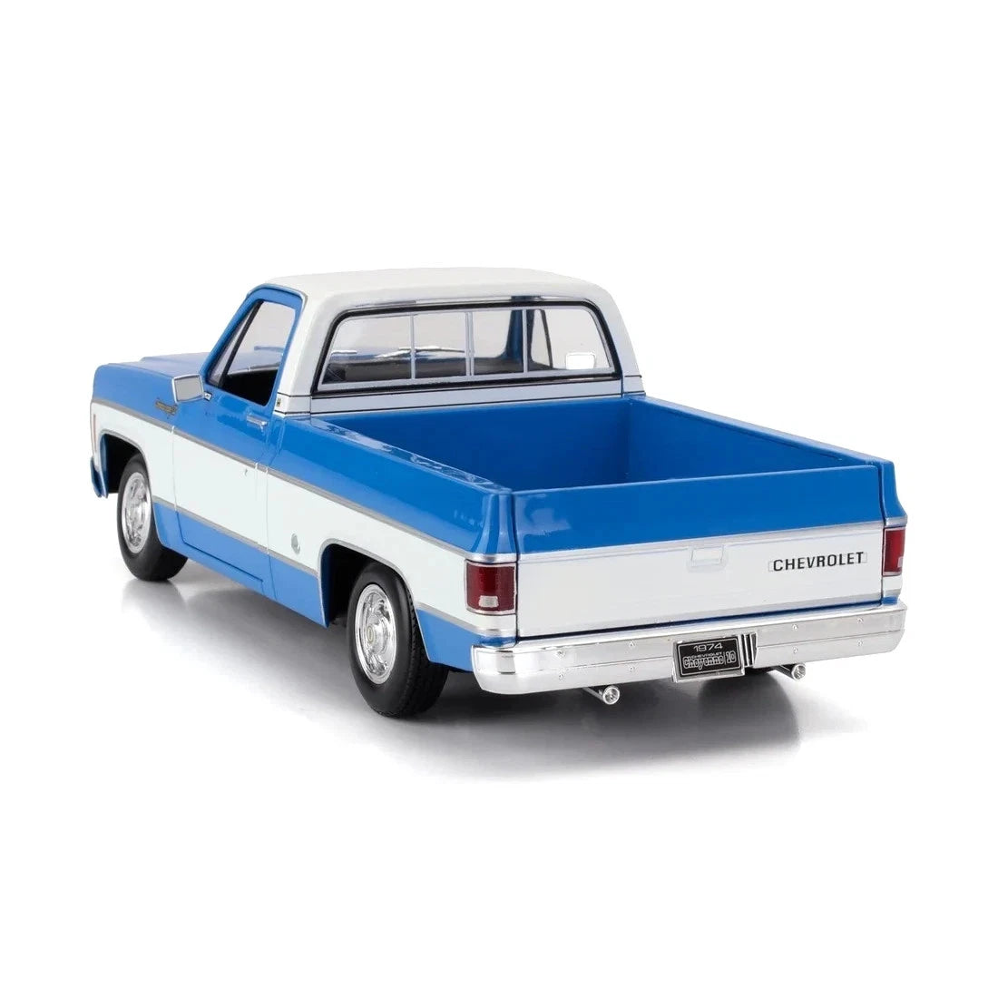 Maisto 1/18 1974 Chevrolet C10 Cheyenne Super Blue Special Edition Die Cast Model Car