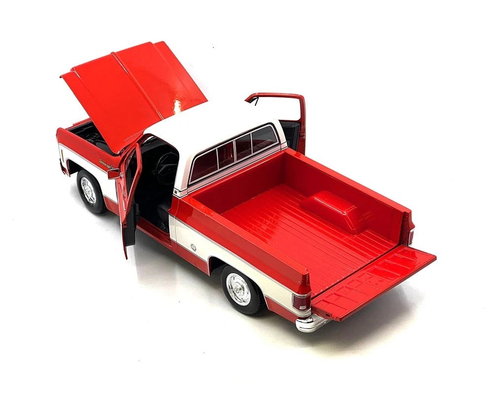 Maisto 1/18 1974 Chevrolet C10 Cheyenne Super Red Special Edition Die Cast Model Car