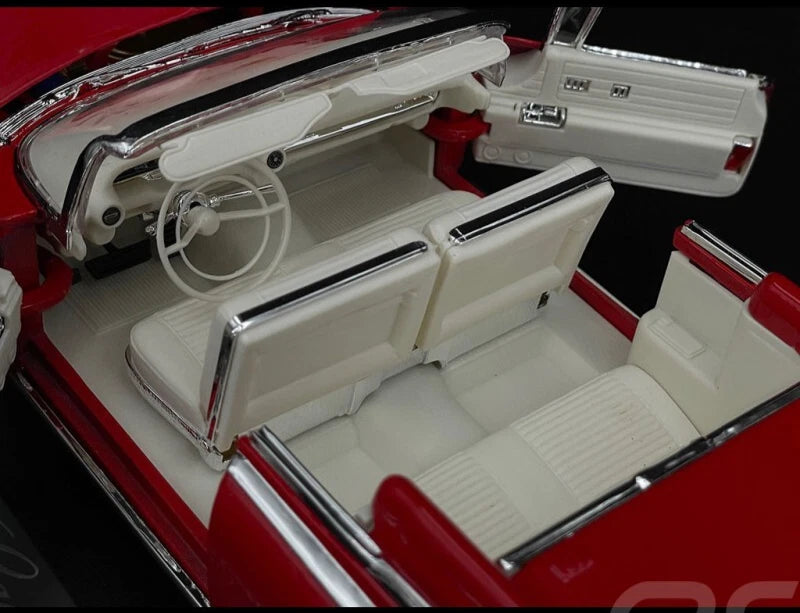 Maisto 1/18 1959 Cadillac Eldorado Biarritz Convertible Premium Edition Die Cast