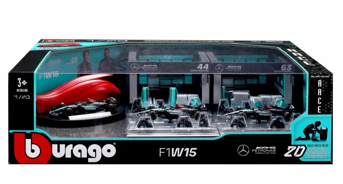 Bburago Mercedes-AMG Petronas F1 W15 Formula 1 Team Deluxe Paddock/Pit Set